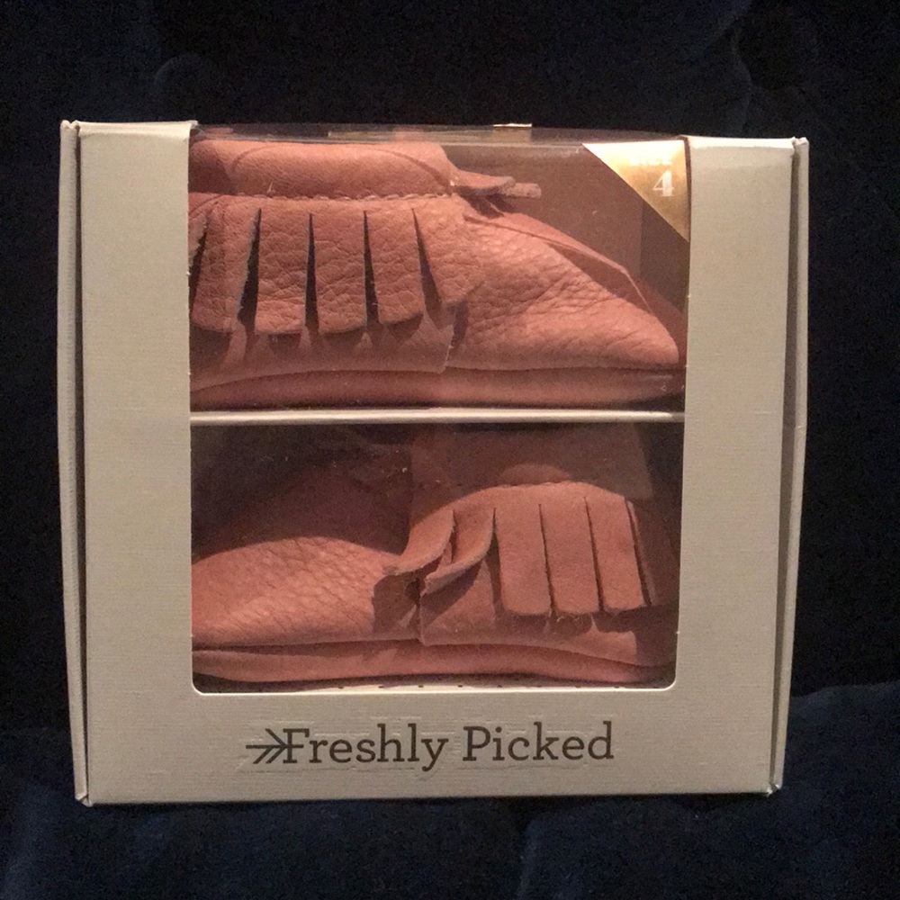 Freshly Picked Blush Moccasin